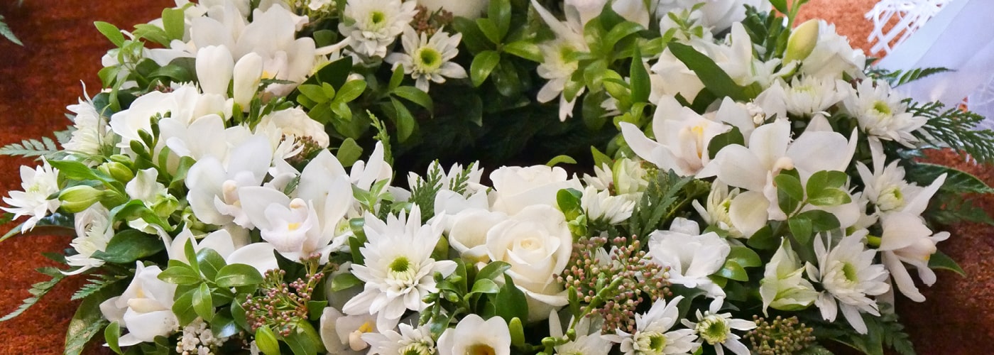 Funeral flowers from Tom Hodge in Southport